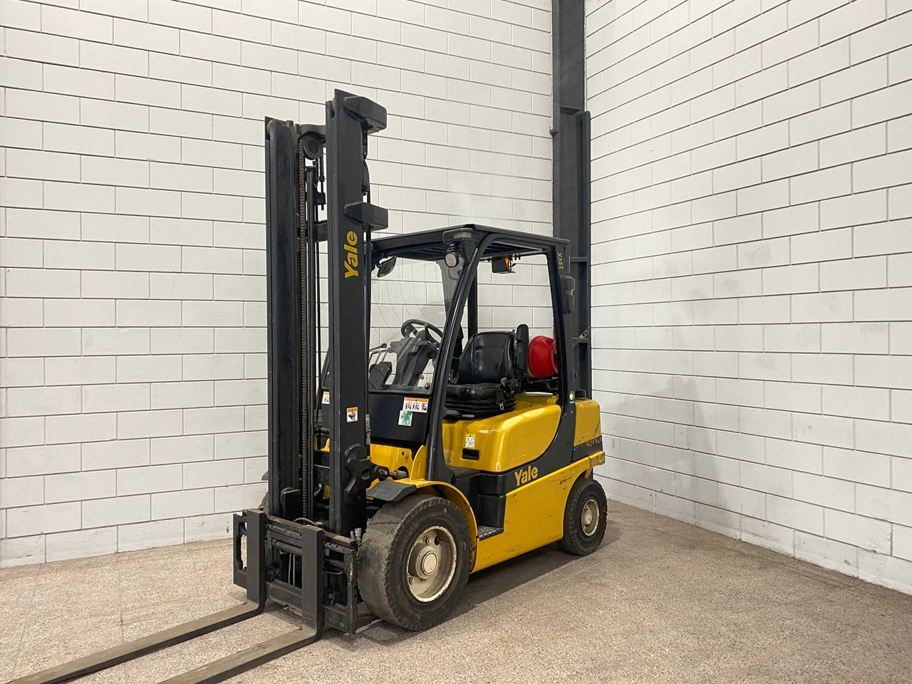 YALE - 2017 - GLP 25 VX - FORKLIFT - رافعة شوكية: صورة 1 YALE - 2017 - GLP 25 VX - FORKLIFT - رافعة شوكية: صورة 1
