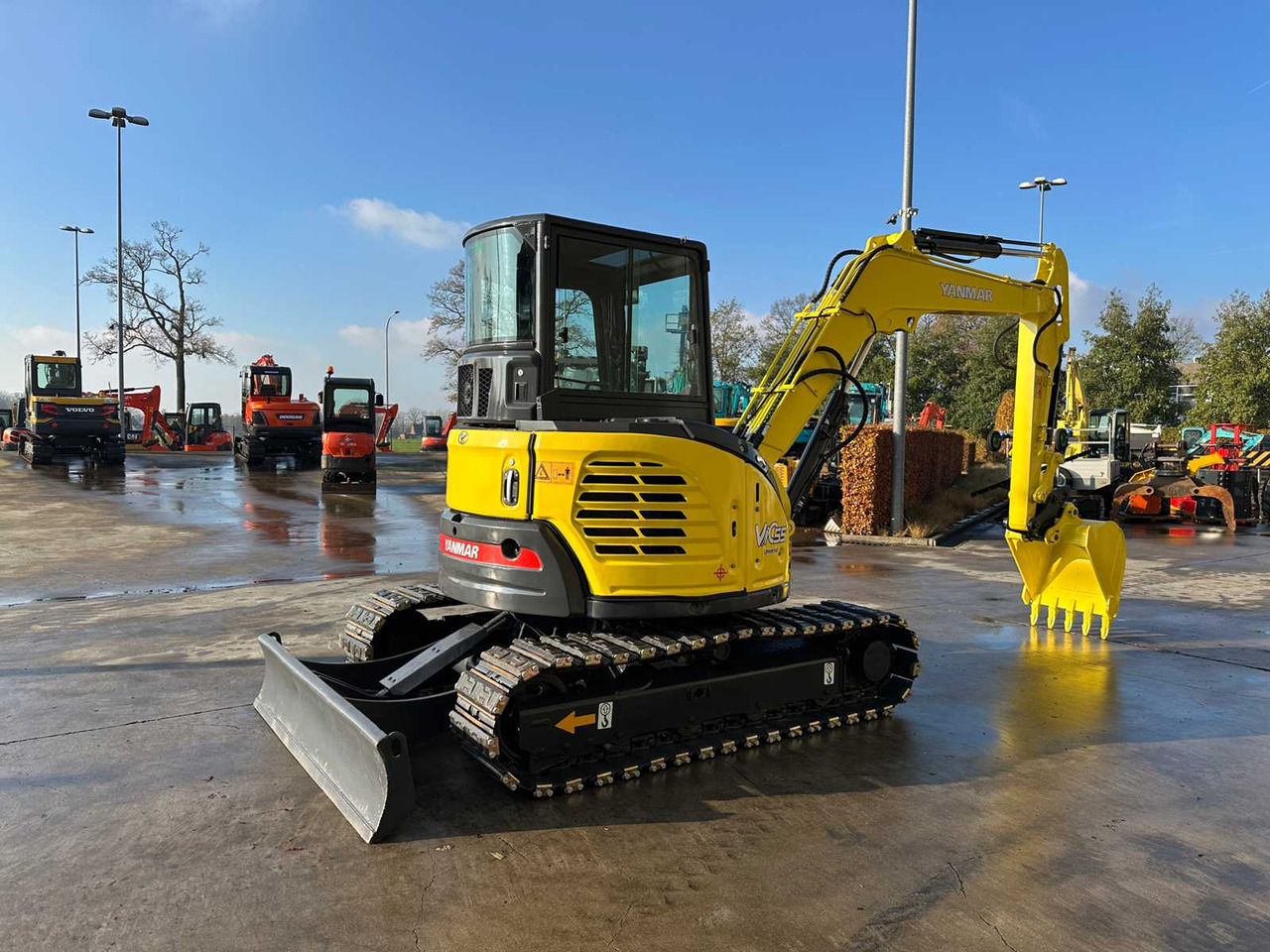 YANMAR - VIO55-6B - MIDI EXCAVATOR - حفّار: صورة 4 YANMAR - VIO55-6B - MIDI EXCAVATOR - حفّار: صورة 4