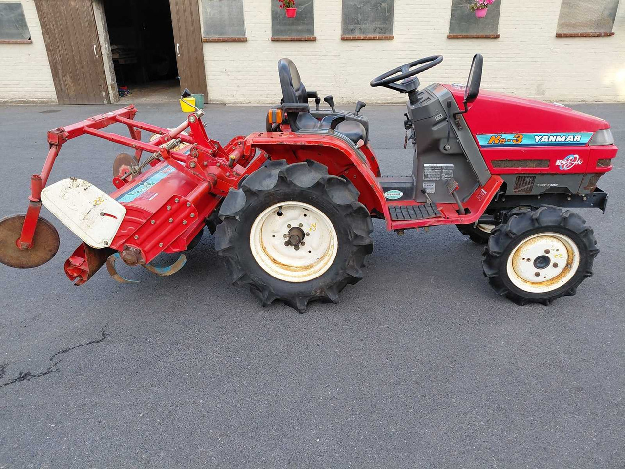 Yanmar KE-3 - جرار صغير: صورة 3 Yanmar KE-3 - جرار صغير: صورة 3