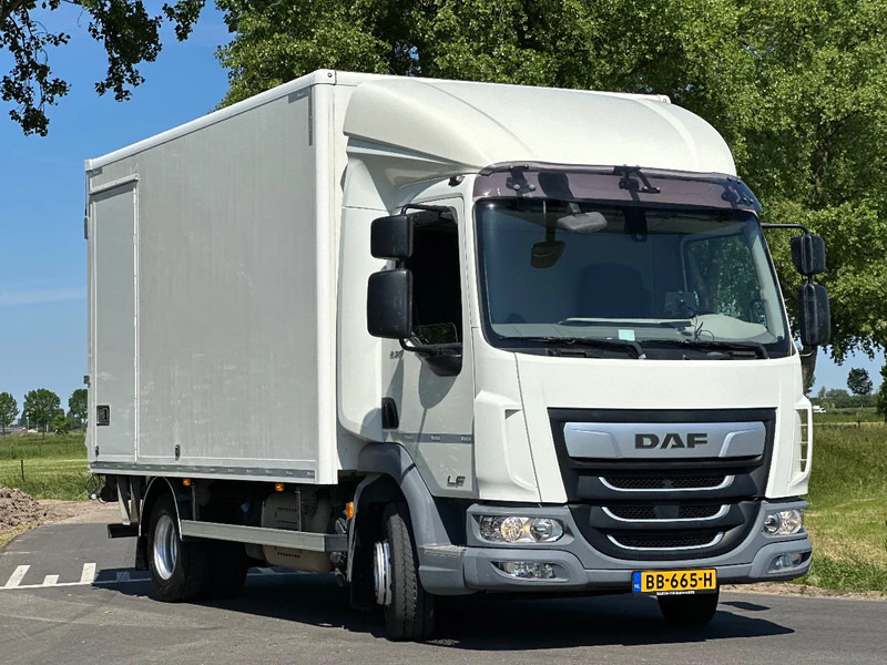 DAF LF 230 LF230.12 EURO6. 61797km!! 440x244x228 Bakwagen met Laadklep. - شاحنة صندوقية: صورة 2 DAF LF 230 LF230.12 EURO6. 61797km!! 440x244x228 Bakwagen met Laadklep. - شاحنة صندوقية: صورة 2
