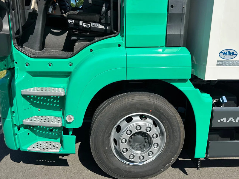 MAN TGS TGS 18.330 EURO6.2020 730x248x245 Als in NIEUWSTAAT! - شاحنة ذات مبرد: صورة 3 MAN TGS TGS 18.330 EURO6.2020 730x248x245 Als in NIEUWSTAAT! - شاحنة ذات مبرد: صورة 3