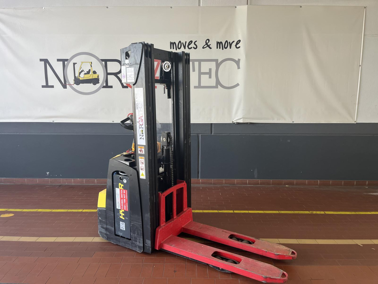 Hyster S1.4 - آلة تكديس: صورة 1 Hyster S1.4 - آلة تكديس: صورة 1