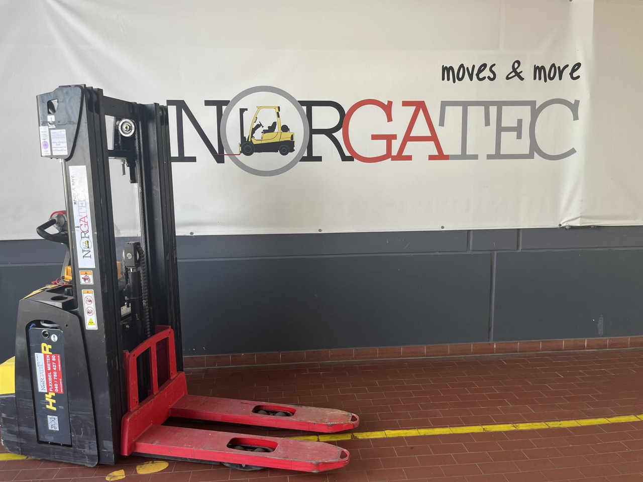 Hyster S1.4 - آلة تكديس: صورة 3 Hyster S1.4 - آلة تكديس: صورة 3