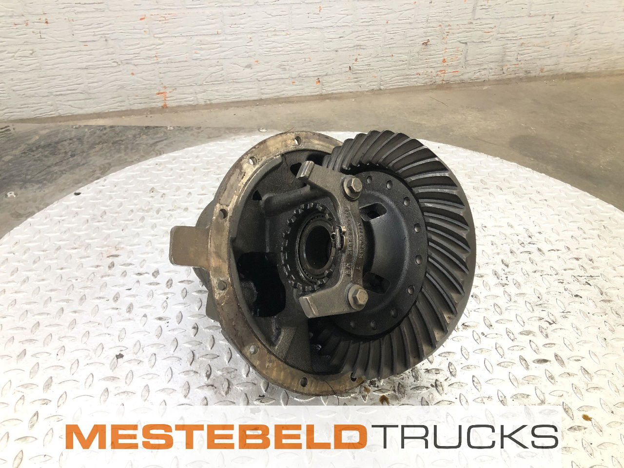 DAF Differentieel 8.20 -4.10 - المحور الخلفي - شاحنة: صورة 1 DAF Differentieel 8.20 -4.10 - المحور الخلفي - شاحنة: صورة 1