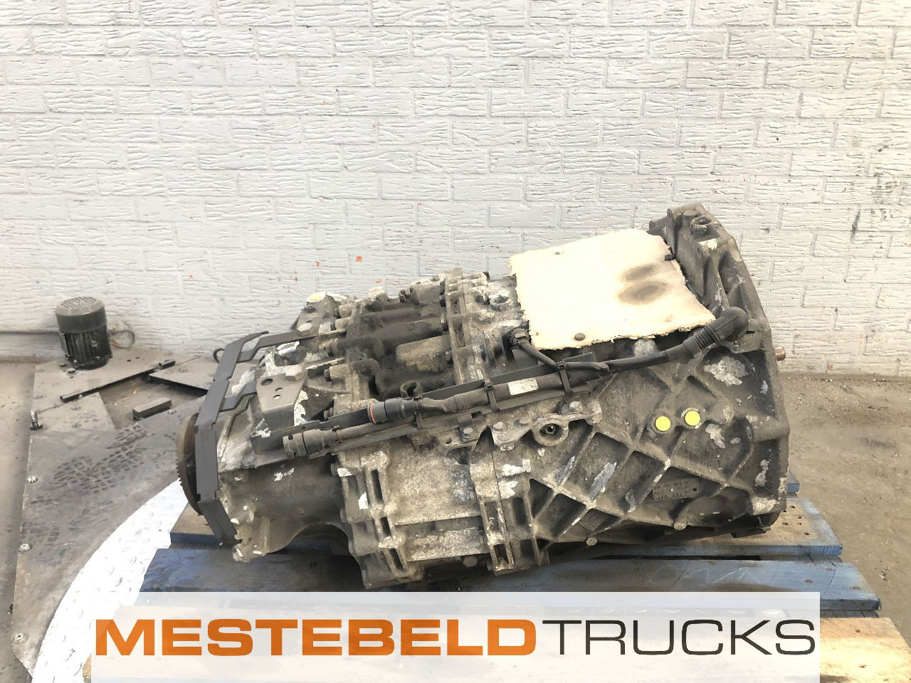 DAF Versnellingsbak 12 AS 2130 TD - علبة التروس و قطع الغيار - شاحنة: صورة 1 DAF Versnellingsbak 12 AS 2130 TD - علبة التروس و قطع الغيار - شاحنة: صورة 1
