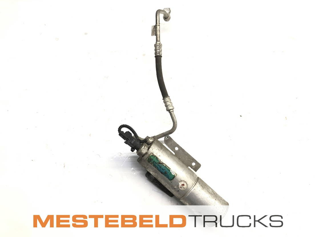 Mercedes-Benz Aircovloeistofreservoir - نظام التبريد - شاحنة: صورة 1 Mercedes-Benz Aircovloeistofreservoir - نظام التبريد - شاحنة: صورة 1