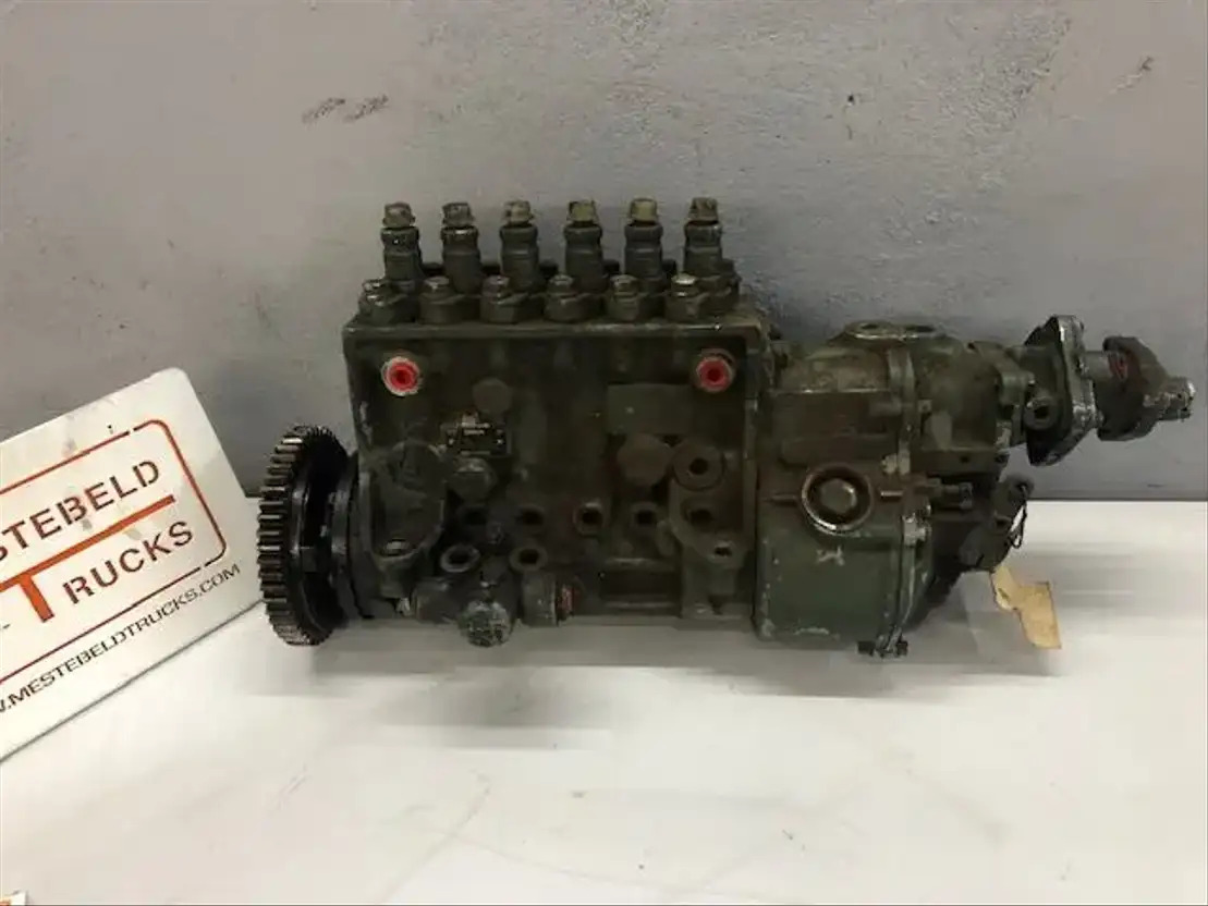 Mercedes-Benz Brandstofpomp OM441LA mechanisch - نظام الوقود - شاحنة: صورة 1 Mercedes-Benz Brandstofpomp OM441LA mechanisch - نظام الوقود - شاحنة: صورة 1