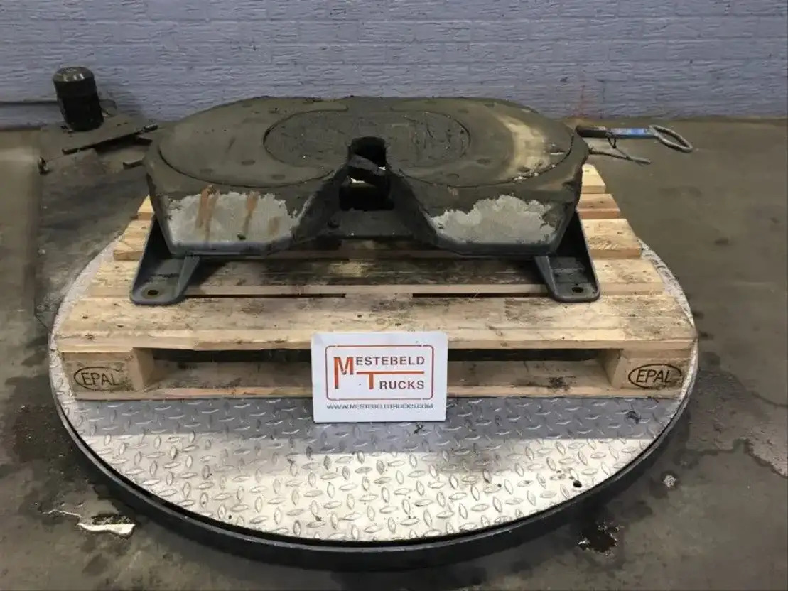 Mercedes-Benz Schotel - إطار هيكلي/ إطار معدني - شاحنة: صورة 1 Mercedes-Benz Schotel - إطار هيكلي/ إطار معدني - شاحنة: صورة 1