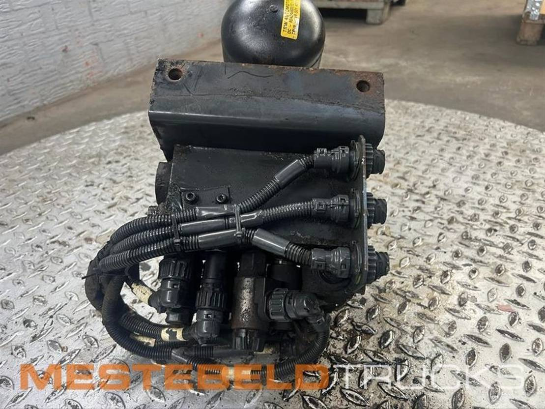 Mercedes-Benz Stuurventiel sleepas Mercedes - المقود - شاحنة: صورة 2 Mercedes-Benz Stuurventiel sleepas Mercedes - المقود - شاحنة: صورة 2