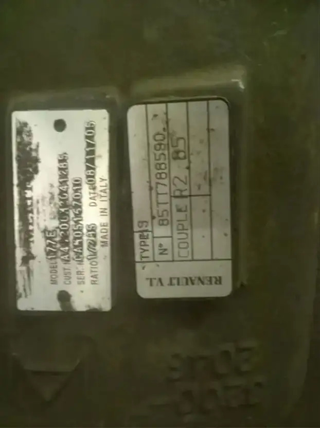 Renault Achteras Premium - المحور الخلفي - شاحنة: صورة 2 Renault Achteras Premium - المحور الخلفي - شاحنة: صورة 2