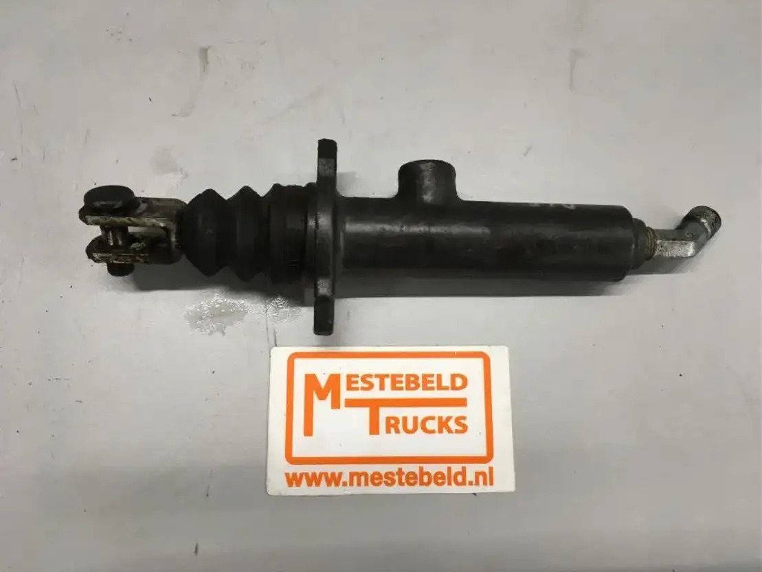 Volvo Hoofdremcilinder - اسطوانة الفرامل - شاحنة: صورة 1 Volvo Hoofdremcilinder - اسطوانة الفرامل - شاحنة: صورة 1