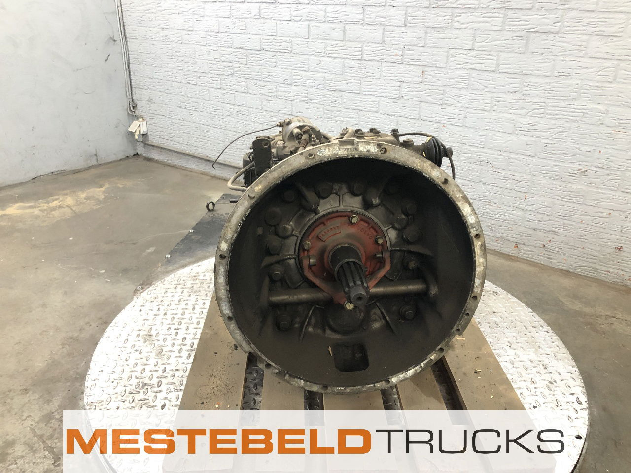 Volvo Versnellingsbak R1000 FL7 - علبة التروس و قطع الغيار - شاحنة: صورة 2 Volvo Versnellingsbak R1000 FL7 - علبة التروس و قطع الغيار - شاحنة: صورة 2