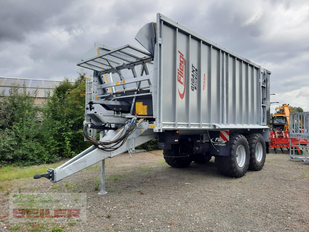 Fliegl ASW 271 C FOX "Franken-Renner" 40m³ - عربة ذاتية التحميل: صورة 1 Fliegl ASW 271 C FOX "Franken-Renner" 40m³ - عربة ذاتية التحميل: صورة 1
