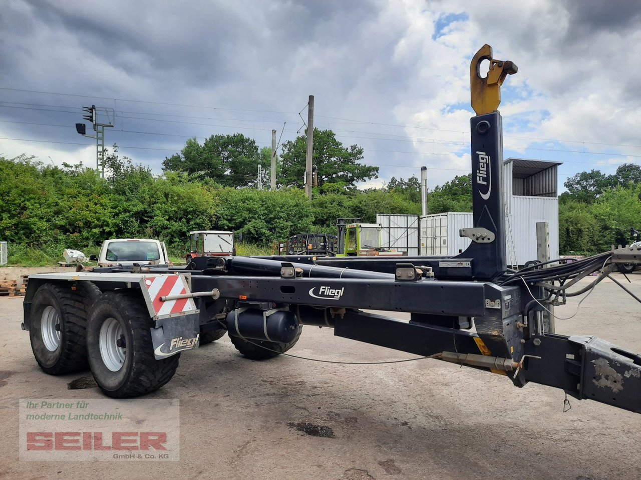 Fliegl HKL 22 Tandem - مقطورة هوك ليفت/ لود لوجر: صورة 2 Fliegl HKL 22 Tandem - مقطورة هوك ليفت/ لود لوجر: صورة 2