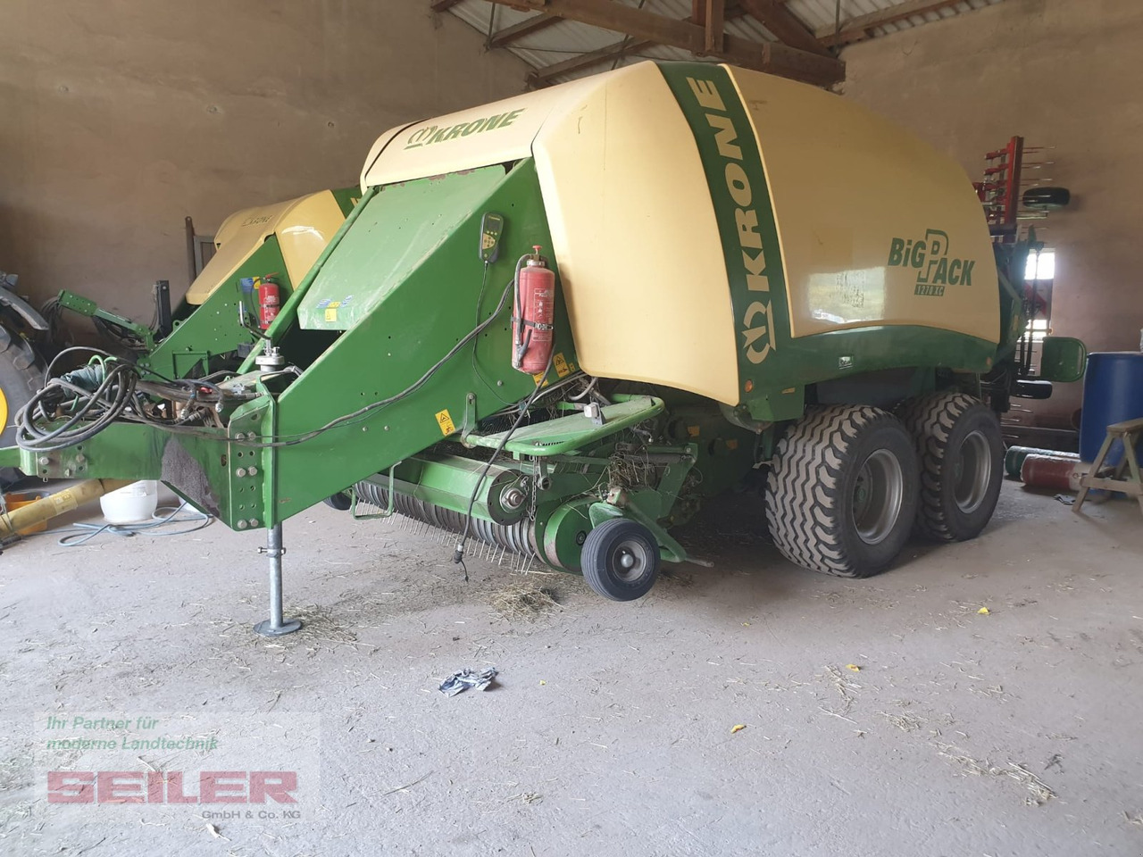 Krone Big Pack 1270 XC - آلة بالات مربعة: صورة 1 Krone Big Pack 1270 XC - آلة بالات مربعة: صورة 1