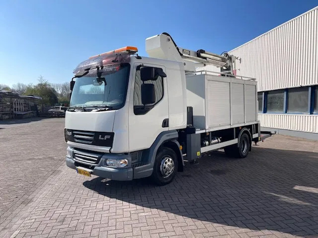DAF LF 45.160 CUSTERS Hoogwerker 14,5 mtr / Skyworker 14,5mtr - منصة محمولة مثبتة على الشاحنة: صورة 4 DAF LF 45.160 CUSTERS Hoogwerker 14,5 mtr / Skyworker 14,5mtr - منصة محمولة مثبتة على الشاحنة: صورة 4