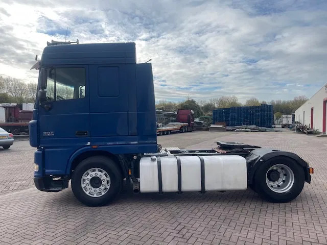 DAF XF 105.460 Manual gear - رأس تريلا: صورة 4 DAF XF 105.460 Manual gear - رأس تريلا: صورة 4