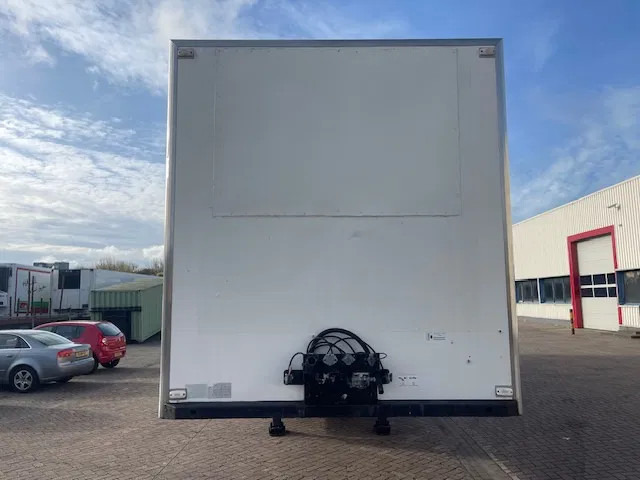 Kögel DISK BRAKE 7CM FRIGO BOX - نصف مقطورة بصندوق مغلق: صورة 2 Kögel DISK BRAKE 7CM FRIGO BOX - نصف مقطورة بصندوق مغلق: صورة 2