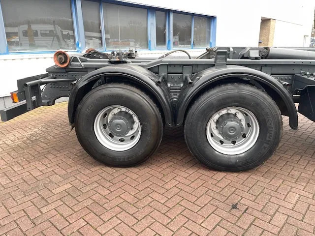 Mercedes-Benz Atego 2628 6x4 Manual gear Full steel suspension - شاحنة بهيكل معدني للمقصورة: صورة 4 Mercedes-Benz Atego 2628 6x4 Manual gear Full steel suspension - شاحنة بهيكل معدني للمقصورة: صورة 4