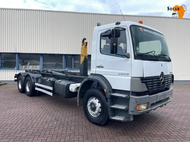 Mercedes-Benz Atego 2628 6x4 Manual gear Full steel suspension - شاحنة بهيكل معدني للمقصورة: صورة 1 Mercedes-Benz Atego 2628 6x4 Manual gear Full steel suspension - شاحنة بهيكل معدني للمقصورة: صورة 1
