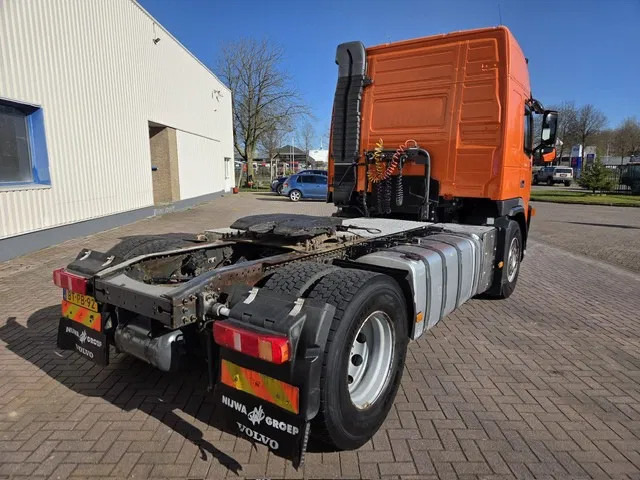 Volvo FM 400 NL-TRUCK TUV - مقطورة السحب: صورة 5 Volvo FM 400 NL-TRUCK TUV - مقطورة السحب: صورة 5