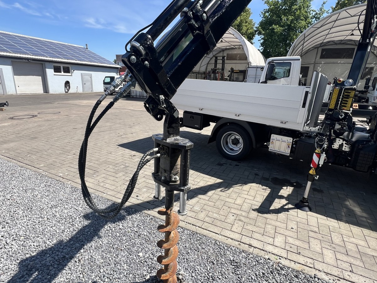 FUSO 3S15 Alu Pritsche 2.80m Ladekran Bohrgerät - شاحنة توصيل مفتوحة: صورة 3 FUSO 3S15 Alu Pritsche 2.80m Ladekran Bohrgerät - شاحنة توصيل مفتوحة: صورة 3