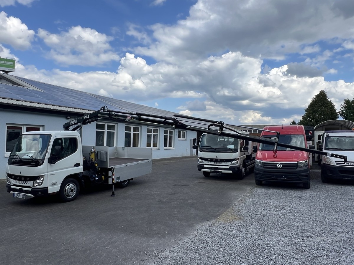 FUSO 3S15 Alu Pritsche 2.80m Ladekran Bohrgerät - شاحنة توصيل مفتوحة: صورة 5 FUSO 3S15 Alu Pritsche 2.80m Ladekran Bohrgerät - شاحنة توصيل مفتوحة: صورة 5