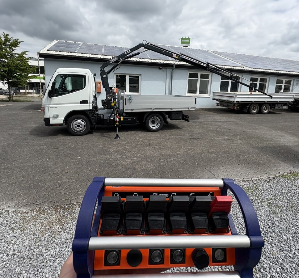 FUSO 3S15 Alu Pritsche 2.80m Ladekran Funk! sofort ve - شاحنة كرين: صورة 5 FUSO 3S15 Alu Pritsche 2.80m Ladekran Funk! sofort ve - شاحنة كرين: صورة 5