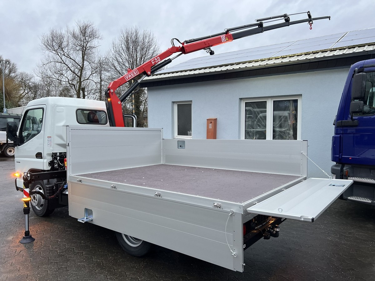 FUSO 3S15 Alu Pritsche 2.80m Ladekran Funk! - شاحنة توصيل مفتوحة: صورة 1 FUSO 3S15 Alu Pritsche 2.80m Ladekran Funk! - شاحنة توصيل مفتوحة: صورة 1