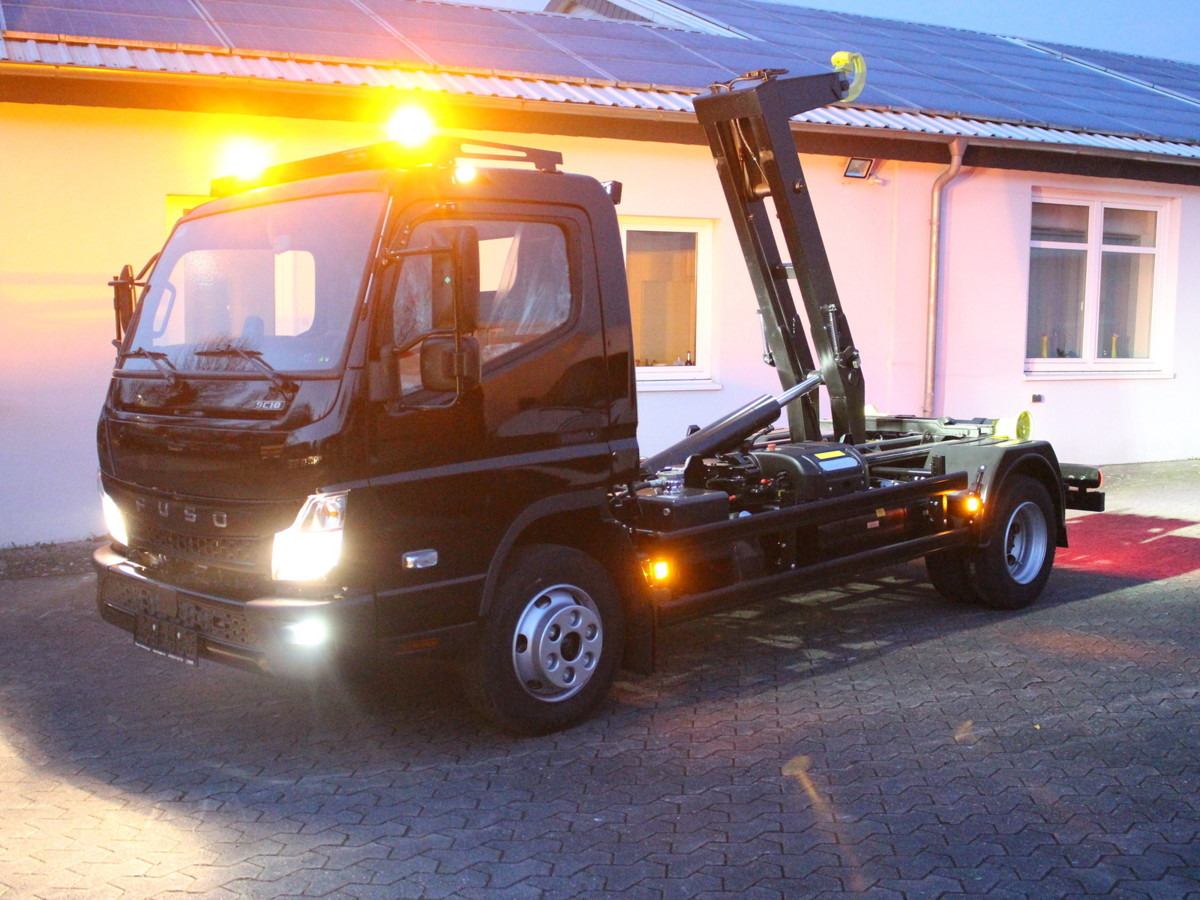 FUSO Canter FUSO 9C18 Duonic City Abrollkipper Black - شاحنة برافعة خطافية, شاحنة كرين: صورة 2 FUSO Canter FUSO 9C18 Duonic City Abrollkipper Black - شاحنة برافعة خطافية, شاحنة كرين: صورة 2