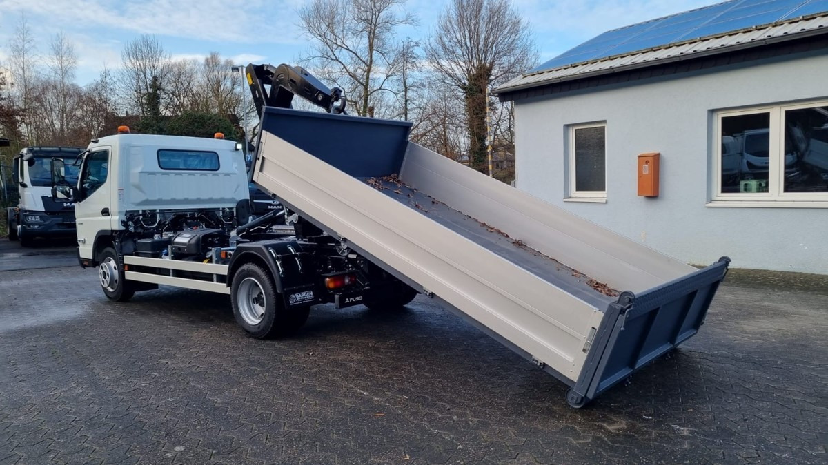 FUSO FUSO 9C18 40km/h City Abrollkipper WLF Swiss CH - شاحنة برافعة خطافية: صورة 5 FUSO FUSO 9C18 40km/h City Abrollkipper WLF Swiss CH - شاحنة برافعة خطافية: صورة 5