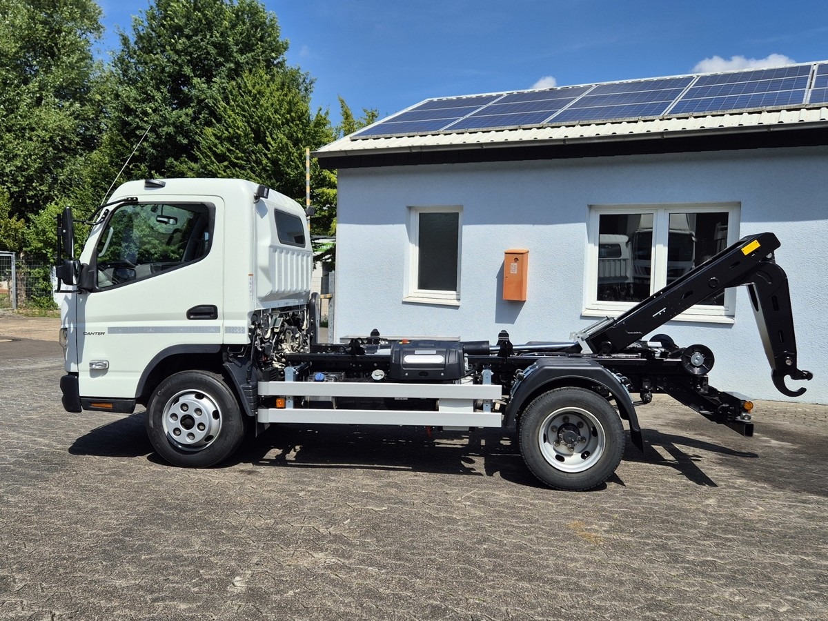 FUSO Fuso Canter 7C18 City Abrollkipper AHK Hooklift - شاحنة برافعة خطافية: صورة 3 FUSO Fuso Canter 7C18 City Abrollkipper AHK Hooklift - شاحنة برافعة خطافية: صورة 3