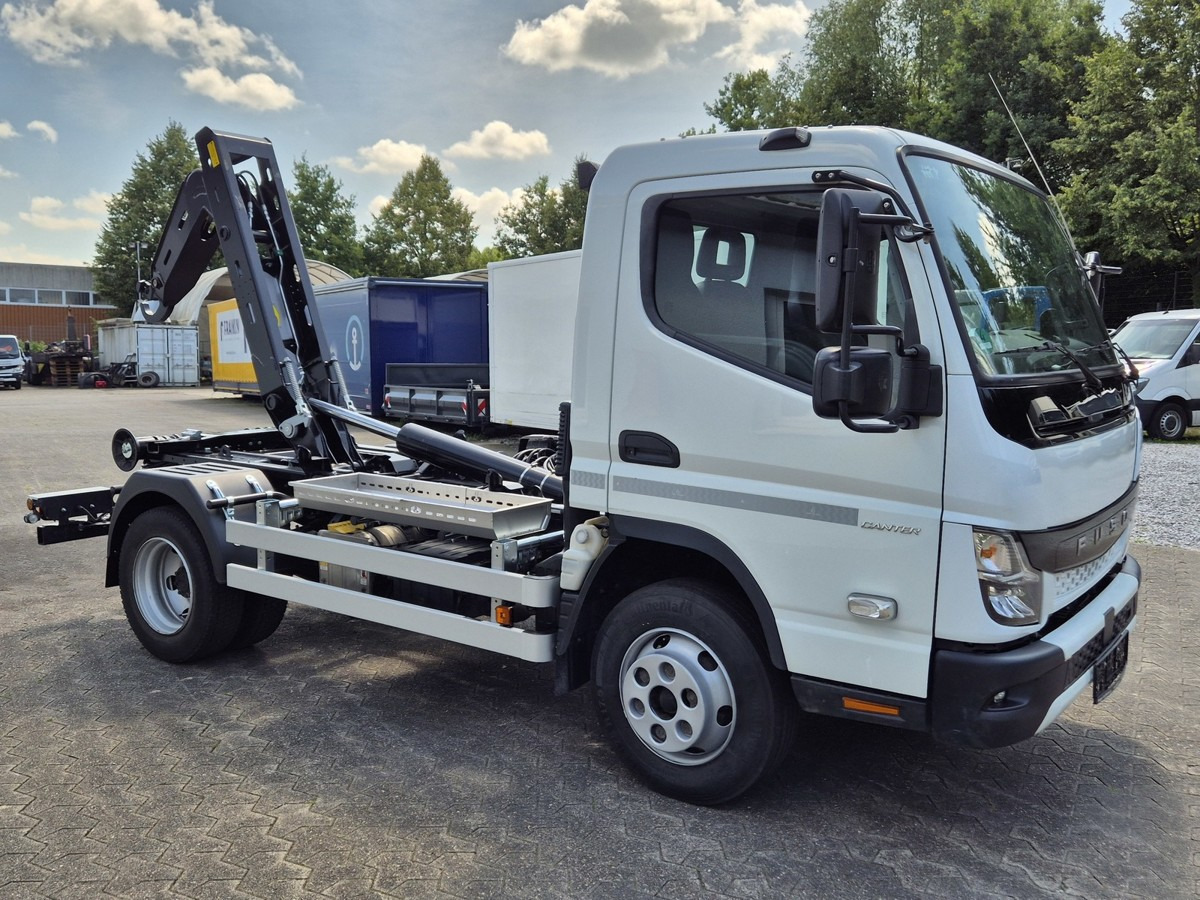 FUSO Fuso Canter 7C18 City Abrollkipper AHK Hooklift - شاحنة برافعة خطافية: صورة 4 FUSO Fuso Canter 7C18 City Abrollkipper AHK Hooklift - شاحنة برافعة خطافية: صورة 4