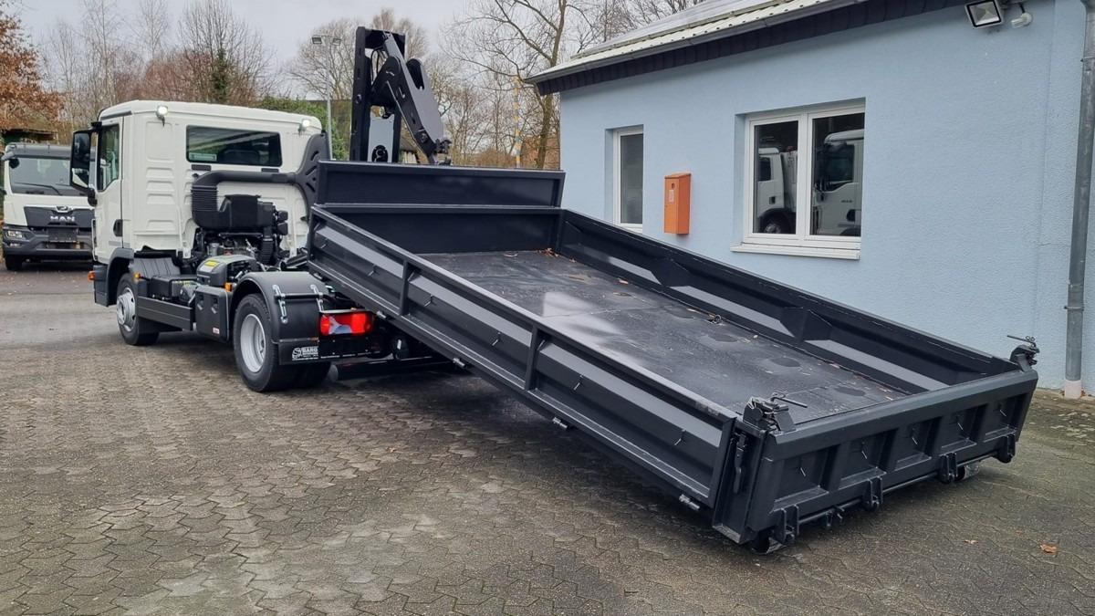MAN TGL 12.220 BL NEU City Abrollkipper 8t TipMatic - شاحنة برافعة خطافية: صورة 4 MAN TGL 12.220 BL NEU City Abrollkipper 8t TipMatic - شاحنة برافعة خطافية: صورة 4