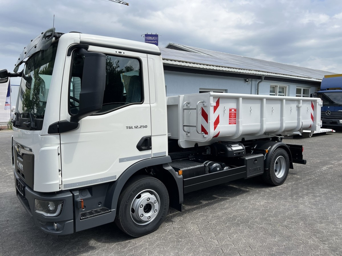 MAN TGL 12.250 BL NEU City Abrollkipper Tipmatik - شاحنة برافعة خطافية: صورة 4 MAN TGL 12.250 BL NEU City Abrollkipper Tipmatik - شاحنة برافعة خطافية: صورة 4