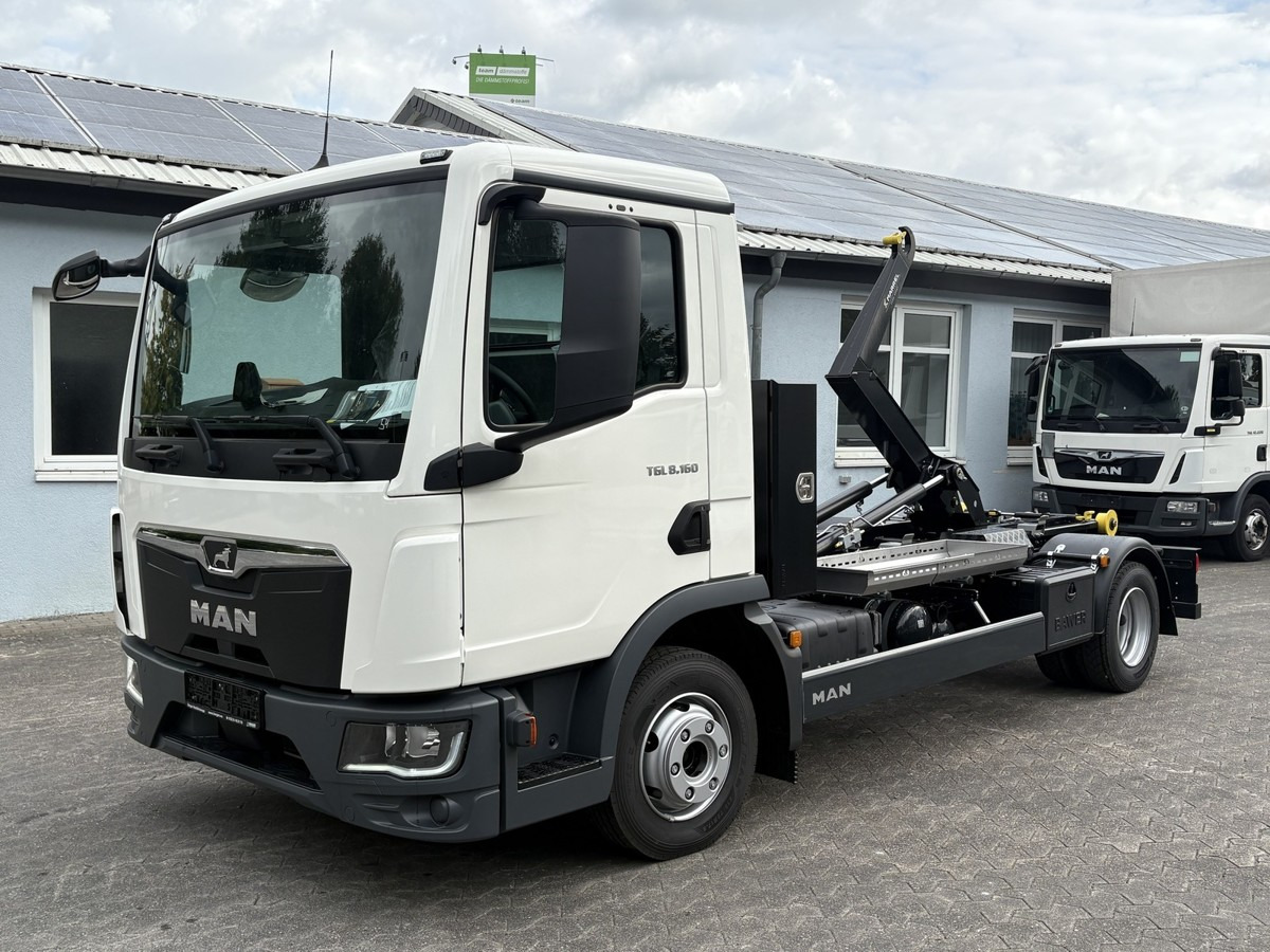 MAN TGL 8.160 BL City Abollkipper Schaltgetriebe - شاحنة برافعة خطافية: صورة 1 MAN TGL 8.160 BL City Abollkipper Schaltgetriebe - شاحنة برافعة خطافية: صورة 1