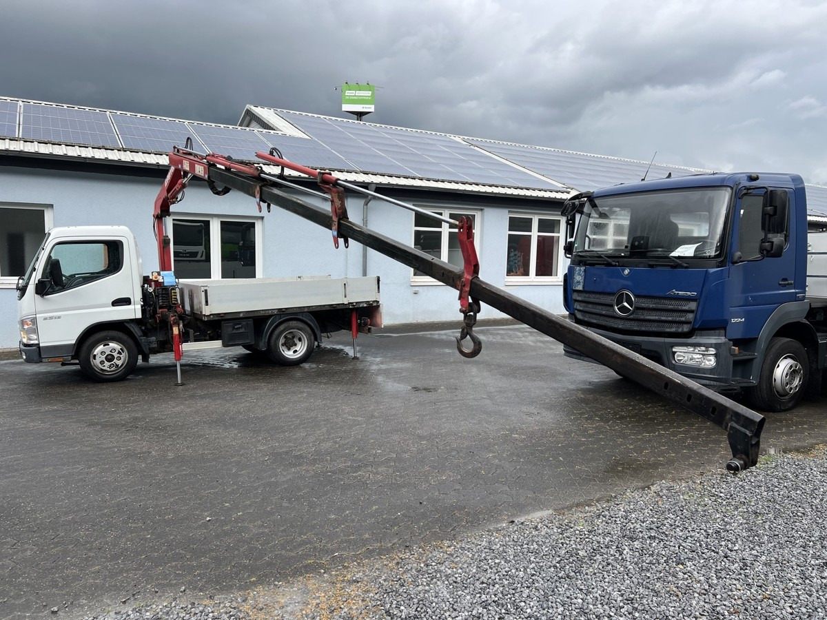 MITSUBISHI Canter 5S13 m. Ladekran Ferrari 530 3xhydr1xmech - شاحنة توصيل مفتوحة: صورة 4 MITSUBISHI Canter 5S13 m. Ladekran Ferrari 530 3xhydr1xmech - شاحنة توصيل مفتوحة: صورة 4