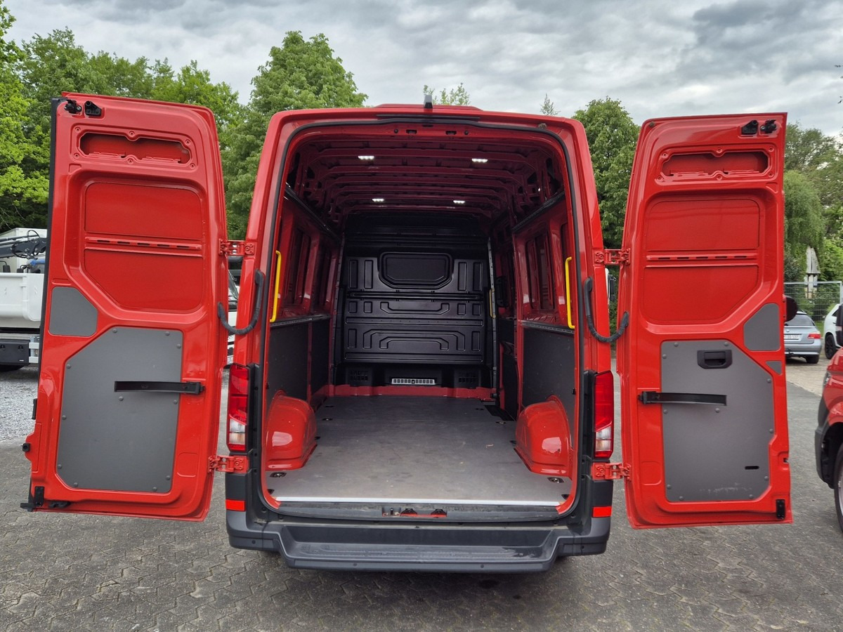 VW Crafter 35 Maxi L4H3 1Hand PDC Kamera - فان: صورة 4 VW Crafter 35 Maxi L4H3 1Hand PDC Kamera - فان: صورة 4