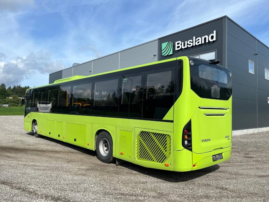 Volvo 8900 B8R - حافلة الضواحي: صورة 4 Volvo 8900 B8R - حافلة الضواحي: صورة 4