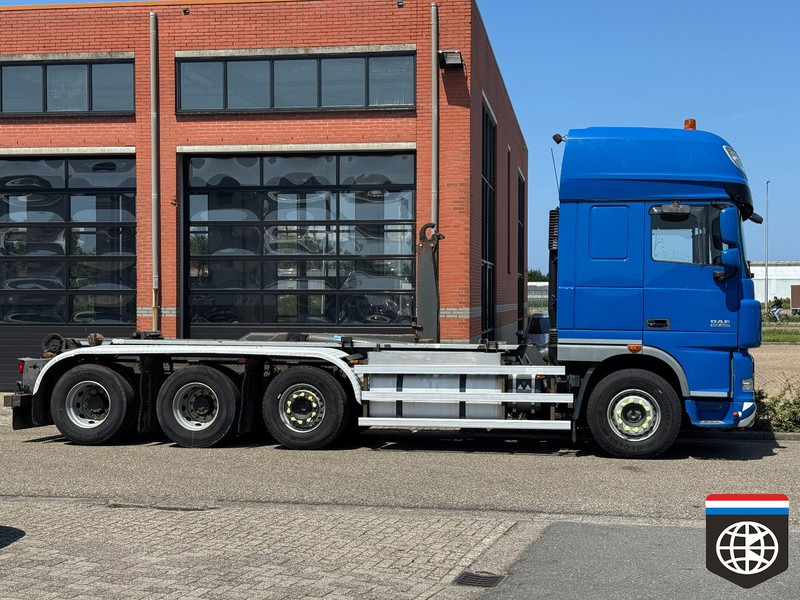 DAF XF 105.460 8X2/4 - 30t hooklift - CLEAN HOLLAND TRUCK - شاحنة برافعة خطافية: صورة 4 DAF XF 105.460 8X2/4 - 30t hooklift - CLEAN HOLLAND TRUCK - شاحنة برافعة خطافية: صورة 4