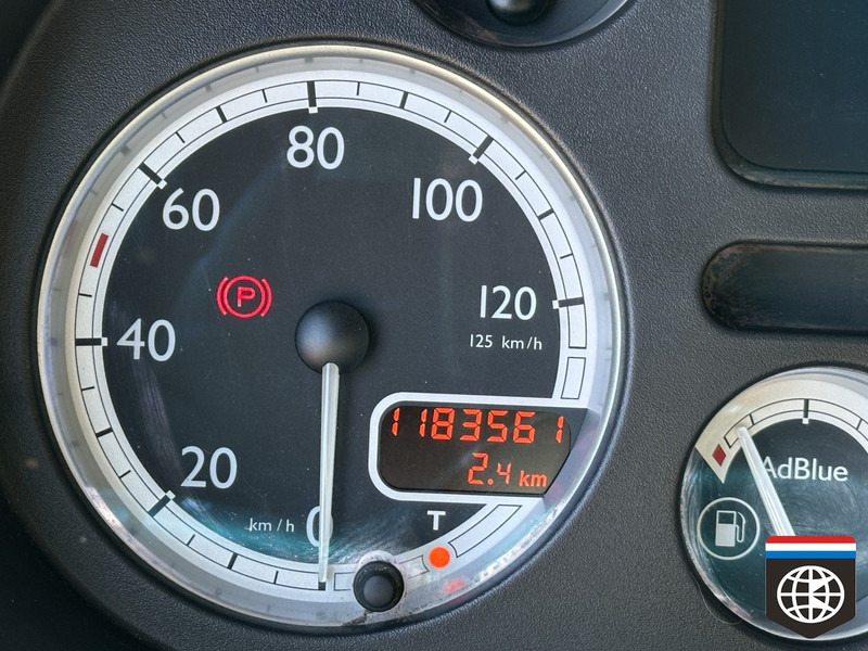 مقطورة السحب DAF XF 105.460: صورة 16