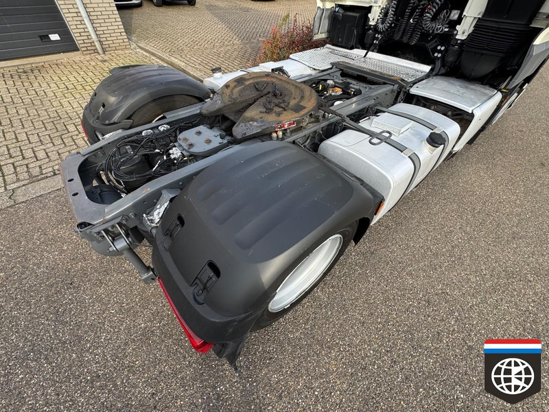 DAF XF 480 FT LOW KM - volume mega trekker - 2x TANK - HOLLAND TRUCK - رأس تريلا: صورة 2 DAF XF 480 FT LOW KM - volume mega trekker - 2x TANK - HOLLAND TRUCK - رأس تريلا: صورة 2