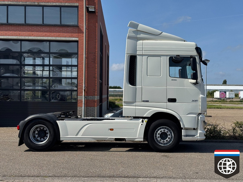 DAF XF 530 FT RETARDER - EURO 6 D - NIGHT A/C - FULL SPOILER - مقطورة السحب: صورة 3 DAF XF 530 FT RETARDER - EURO 6 D - NIGHT A/C - FULL SPOILER - مقطورة السحب: صورة 3