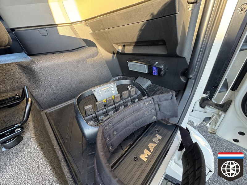 MAN TGX 26 470 PALLFINGER 19 - RETARDER - concoustaat - شاحنة كرين: صورة 5 MAN TGX 26 470 PALLFINGER 19 - RETARDER - concoustaat - شاحنة كرين: صورة 5