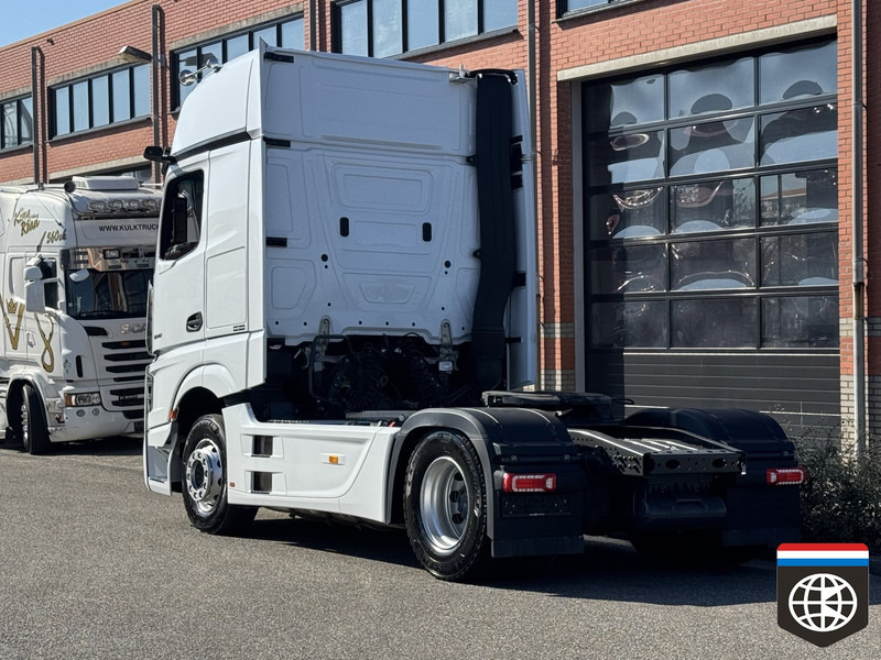 Mercedes-Benz ACTROS 1848 Gigaspace ** LIMITED EDITION** / FULL SPOILER / 2x TANK / NIGHT ac / - مقطورة السحب: صورة 4 Mercedes-Benz ACTROS 1848 Gigaspace ** LIMITED EDITION** / FULL SPOILER / 2x TANK / NIGHT ac / - مقطورة السحب: صورة 4