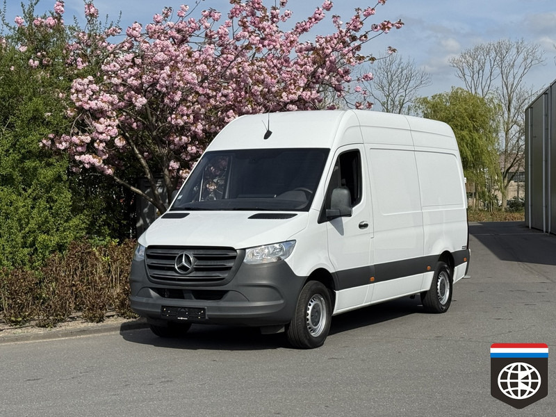 Mercedes-Benz Sprinter 315 RWD - Man - A/C - ACC - فان المدمجة: صورة 1 Mercedes-Benz Sprinter 315 RWD - Man - A/C - ACC - فان المدمجة: صورة 1