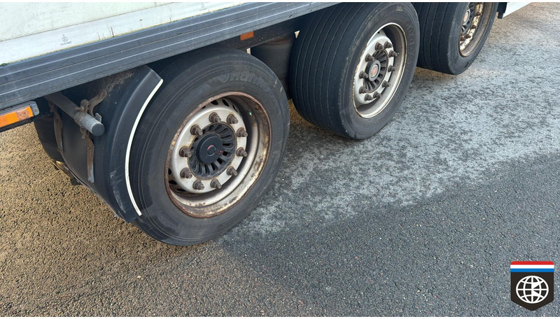 Van Eck UT-3 AIR FREIGHT - VOLUME MULTI TEMP - DATALOG - 3x BPW 1x LIFT - نصف مقطورة للتبريد: صورة 4 Van Eck UT-3 AIR FREIGHT - VOLUME MULTI TEMP - DATALOG - 3x BPW 1x LIFT - نصف مقطورة للتبريد: صورة 4