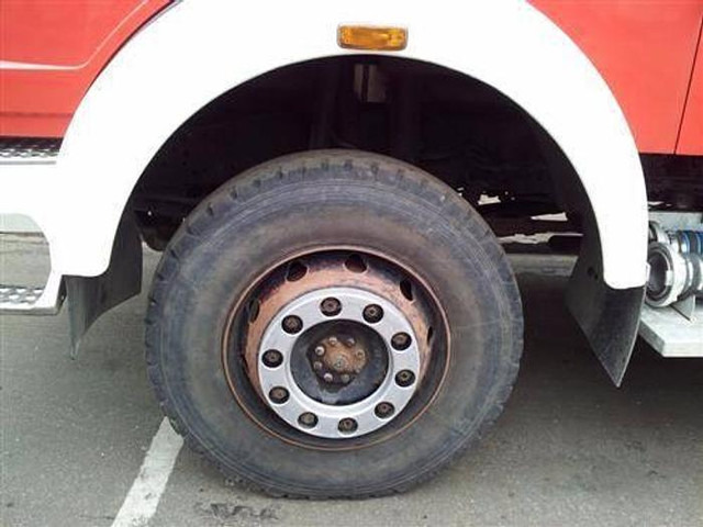 Mercedes-Benz 1019 AF 36 - شاحنة حريق: صورة 5 Mercedes-Benz 1019 AF 36 - شاحنة حريق: صورة 5