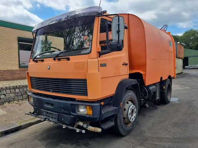 Mercedes-Benz 1314 KO - سياره كنس شوارع: صورة 1 Mercedes-Benz 1314 KO - سياره كنس شوارع: صورة 1