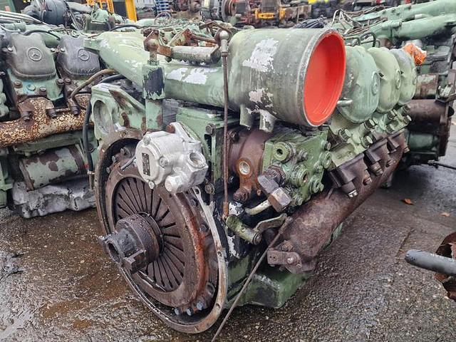 Mercedes-Benz OM421 - محرك: صورة 2 Mercedes-Benz OM421 - محرك: صورة 2